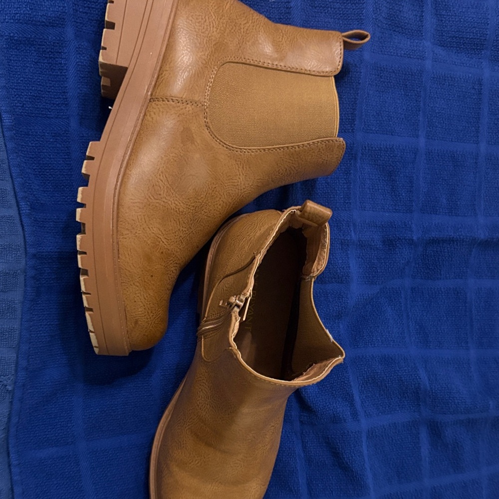 NWT Lane Bryant Tan Boots size 7.5